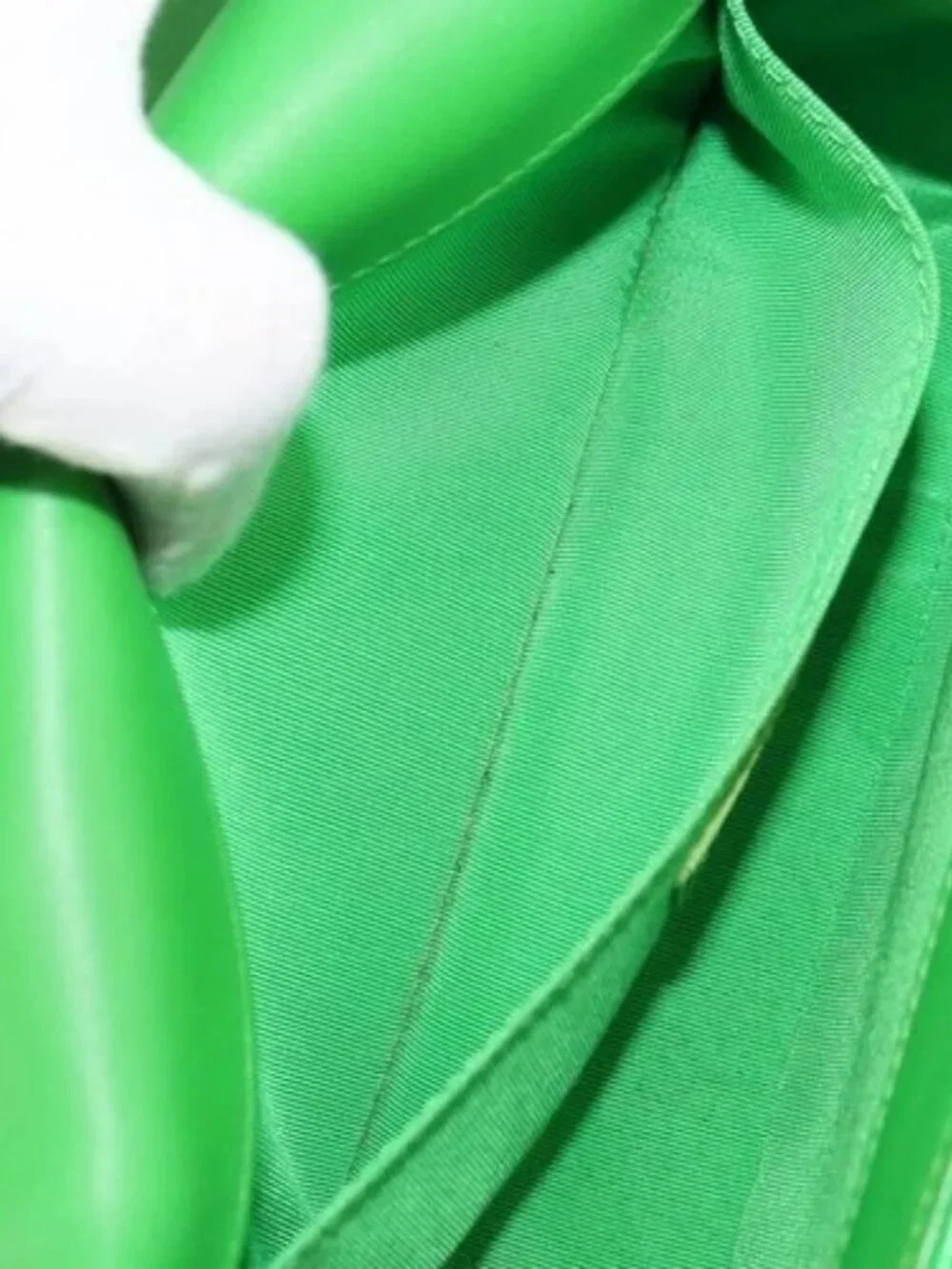 CHANEL Matelasse Chain Shoulder Bag Patent leather Green CC Auth 179242